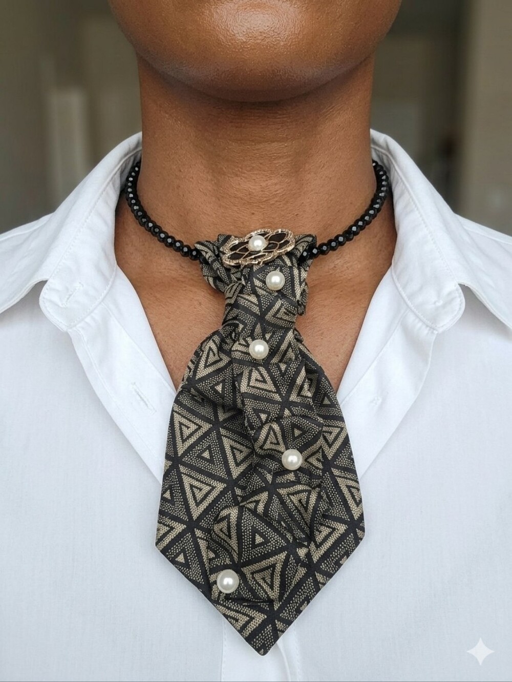 Handcraftef Black Pearl Geometric Necktie Necklace